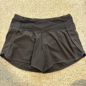 Low Rise Speed Up Short - Size 2 - GUC